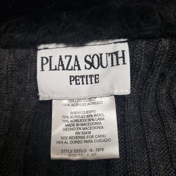 Plaza south gray, black wool blend sweater MP - Picture 10 of 12